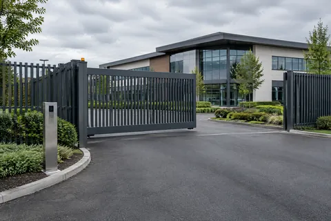 Commercial gates, fencing & balustrades product showcase